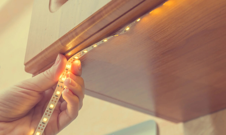 Avoiding Pitfalls When Sourcing from LED Strip Light Manufacturers
